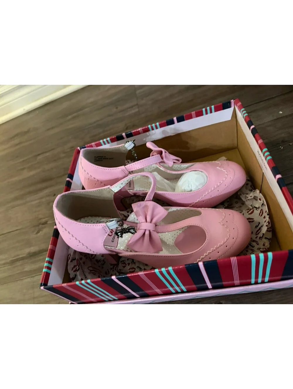 Pin-Up Couture Flapper Pink T-Strap Kitten Heels Retro Sz 6